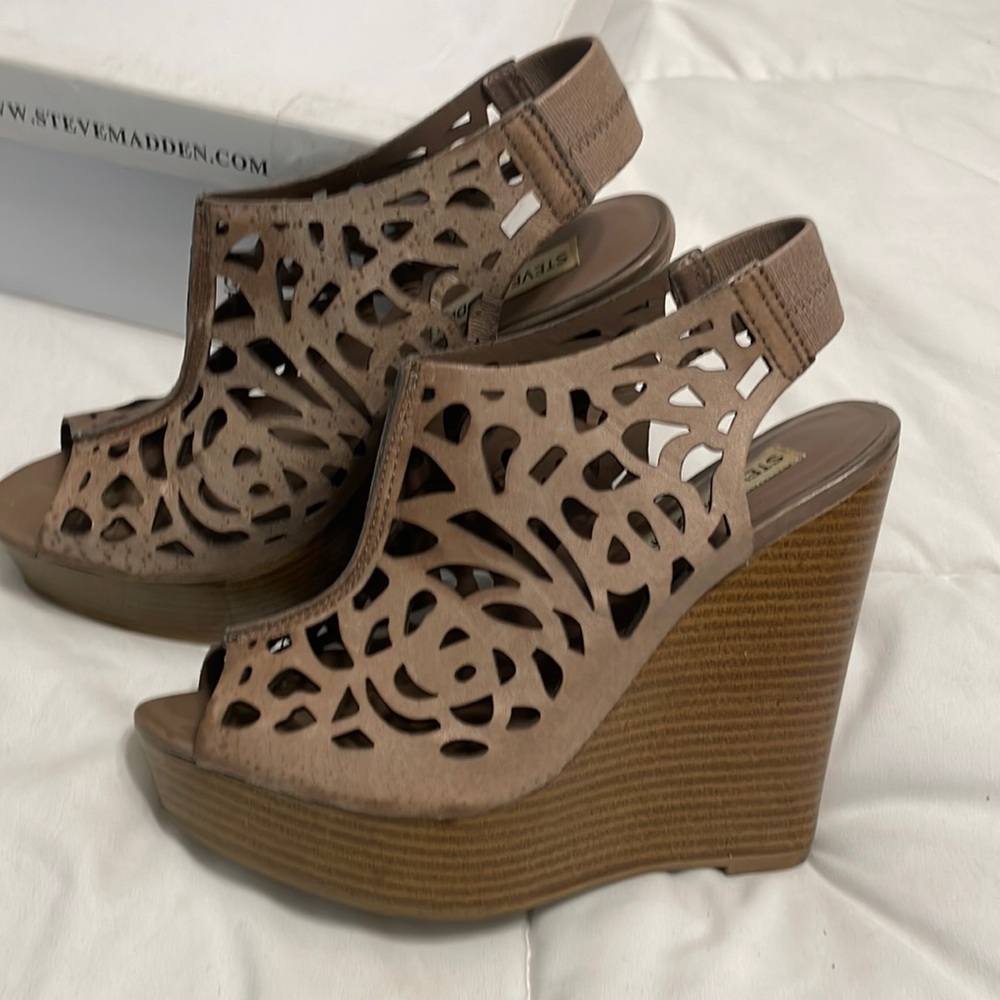 Steve Madden Wedges